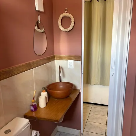 Premium Jacarey, Casa de hóspedes